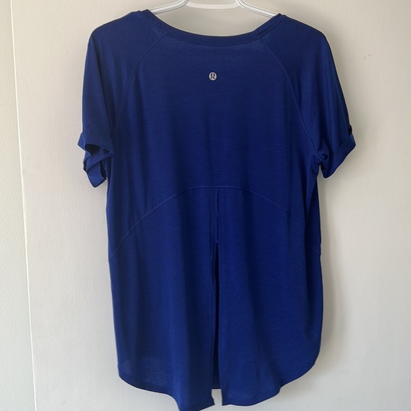 Lululemon shirt - Picture 2 of 5